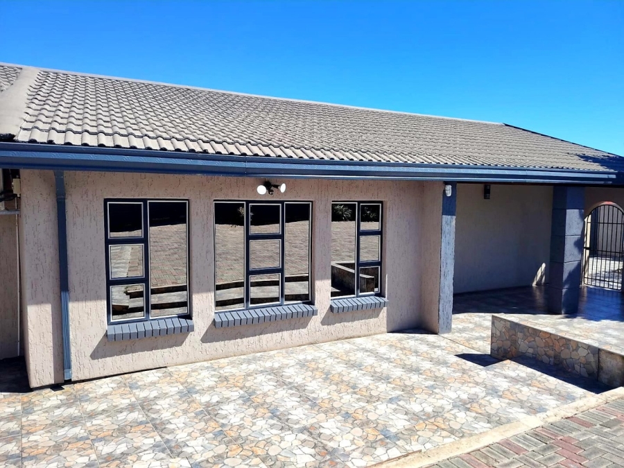 4 Bedroom Property for Sale in West Bank Eastern Cape